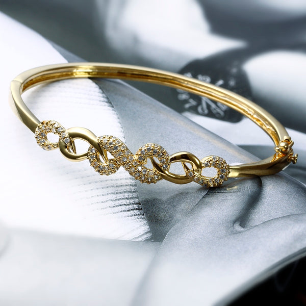 Women Deluxe Bangle