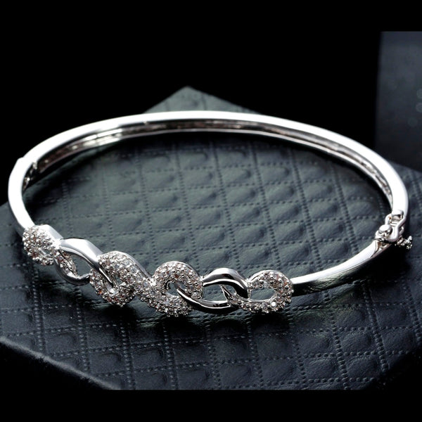Women Deluxe Bangle