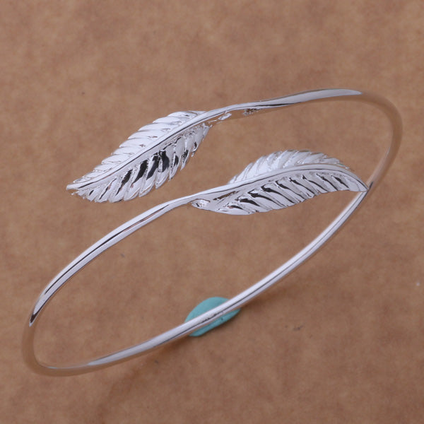 Angel's Wings Alloy Bangle