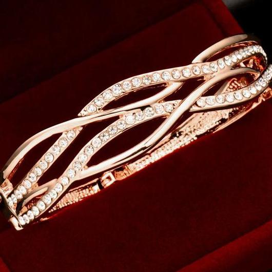 Cubic Zircon Hollow Bangle